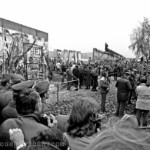 Öffnung der Mauer am Potsdamer Platz am 12. November 1989.