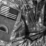 US Soldaten warten am Flughafen in Mazar-e-Sharif, Afghanistan am 17.02.2007.
Hier ein Detail des Uniforms eines Soldaten einer Night-Vision-Einheit.