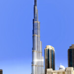 Burj Khalifa, das höchste Gebäude der Welt (828 m) in Dubai am 31.12.2010.