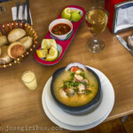 Chile, Valparaiso, 06.11.2016
Fischsuppe "Paila Marina" in Valparaiso am 06.11.2016.