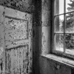 Beelitzer-Heilstätten am 04.05.2014
Die zwischen 1898 und 1930 von der Landesversicherungsanstalt Berlin errichteten Arbeiter-Lungenheilstätten Beelitz-Heilstätten bilden einen der größten Krankenhauskomplexe im Berliner Umland. Es ist ein denkmalgeschütztes Ensemble von 60 Gebäuden auf einer Gesamtfläche von ca. 200 ha.