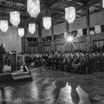 Diskussion- und Filmabend zum Thema "Colonia Dignidad" im Auswärtigen Amt in Berlin am 26.04.2016.
Am Rednerpult: Dr. jur. Frank-Walter Steinmeier (SPD), Bundesminister des Auswärtigen.