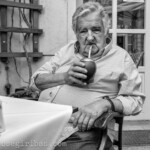 José Alberto Mújica Cordano, Senator und ehemaliger Präsident der Republik Uruguay während eine Pause (Er trink der traditionalen Mate-Tee) am 23.06.2016 in Berlin.