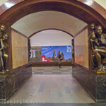 Russische Föderation, Moskau, 08.05.2015.
Skulpturen im Metro Ploshchad Revolyutsii in Moskau am 08.05.2015.
Eroeffnet am 13.03 1938. Architekten: A. Dushkin.