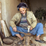 Handwerker bei der Arbeit in Kunduz-Afghanistan am 13.12.2003.